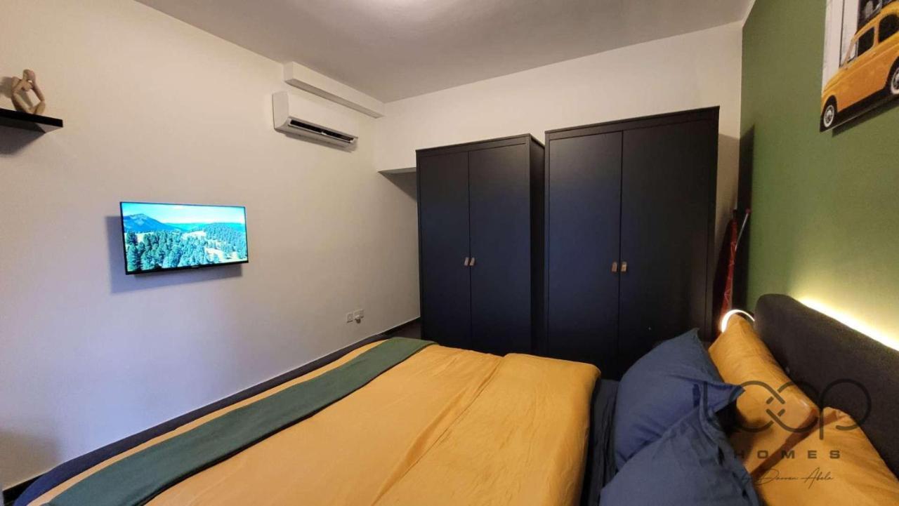 Modern - 50 M From Sea - Free Wi-Fi - Super Cool - Terrace - Fully Air-Conditioned セント・ポールズ・ベイ エクステリア 写真