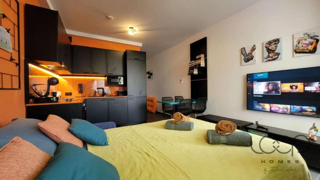 Modern - 50 M From Sea - Free Wi-Fi - Super Cool - Terrace - Fully Air-Conditioned セント・ポールズ・ベイ エクステリア 写真